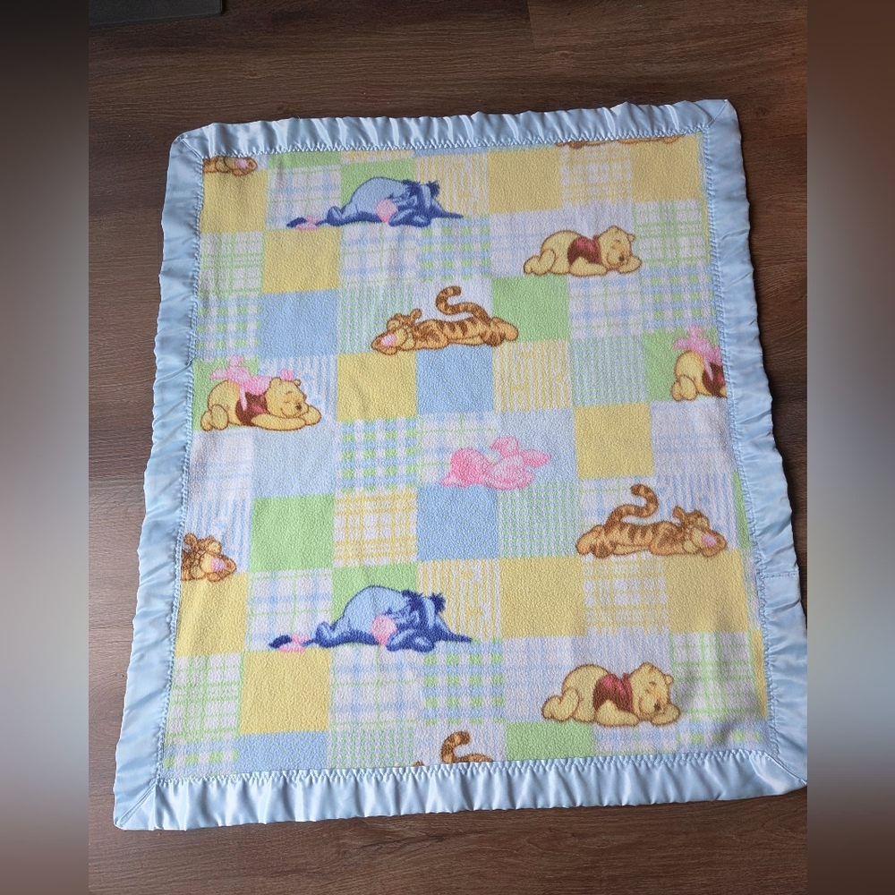 Vintage Disney Winnie The Pooh Tiger Piglet Eeyore Fleece Satin Lined Blanket